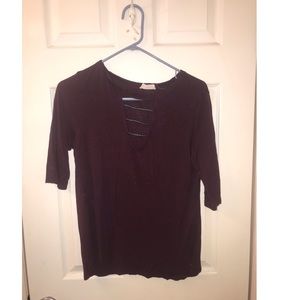 V-neck t-shirt with cut-out